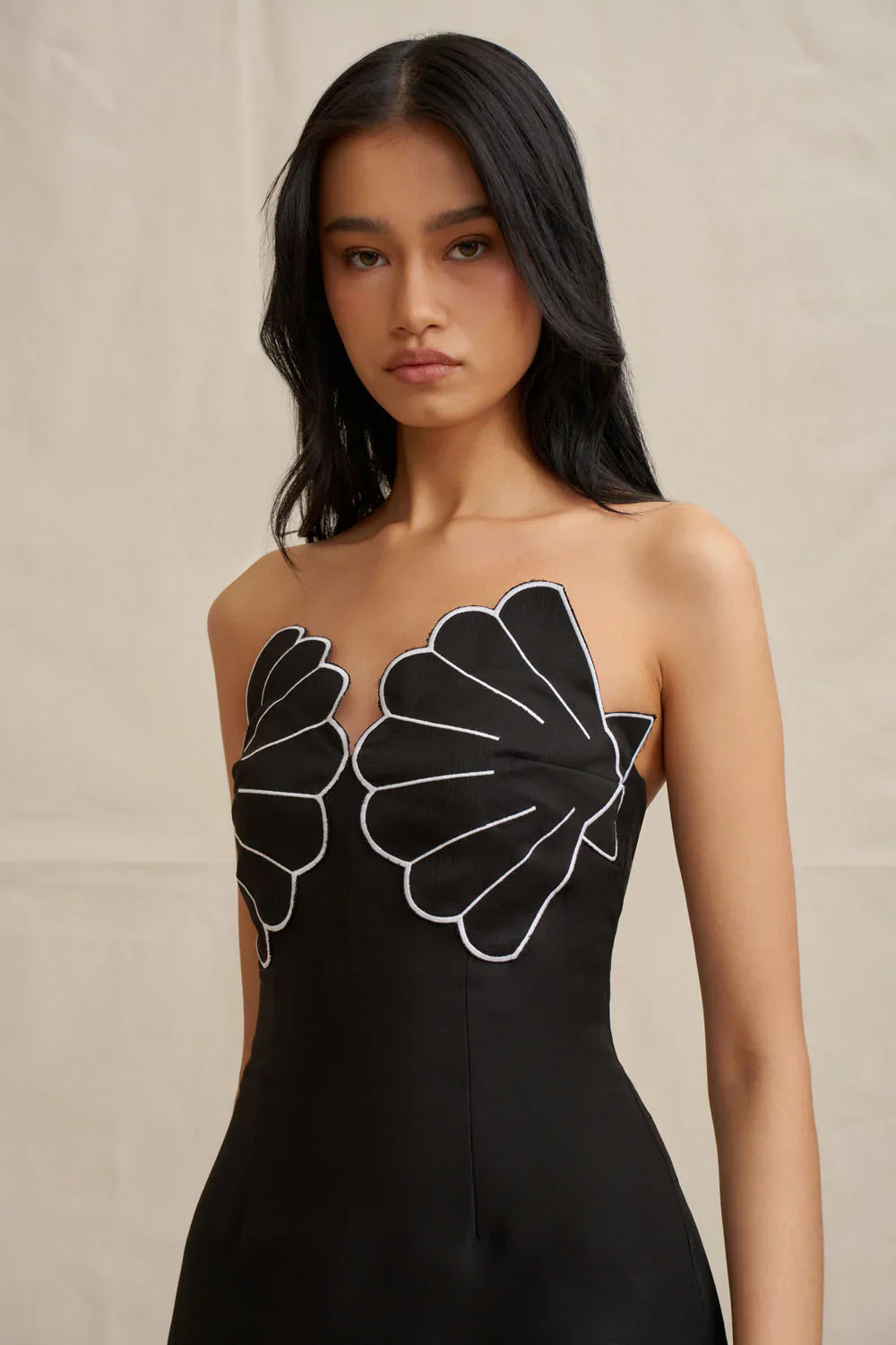 By Johnny Kimora Shell Strapless Midi Dress- Black & White - Image 5
