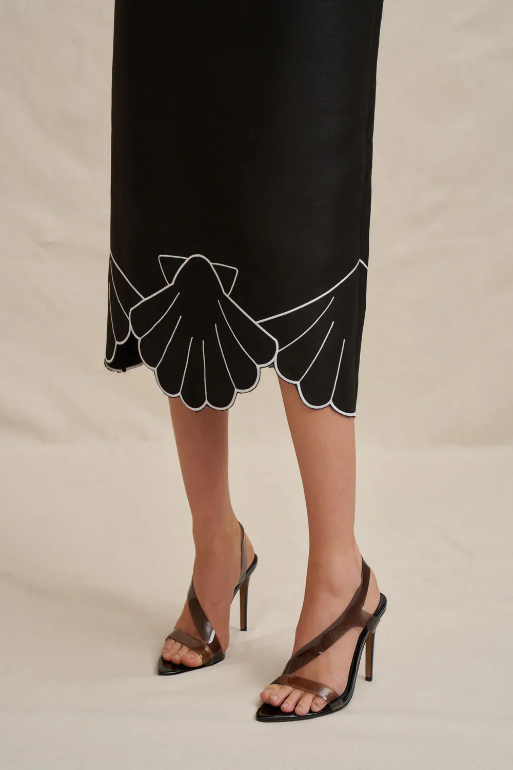By Johnny Kimora Shell Strapless Midi Dress- Black & White - Image 7