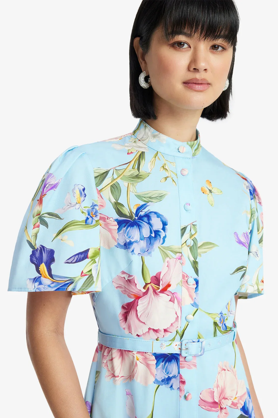 Leo Lin Bianca Short Sleeve Midi Dress - Garden Print in Baby Blue - Image 5