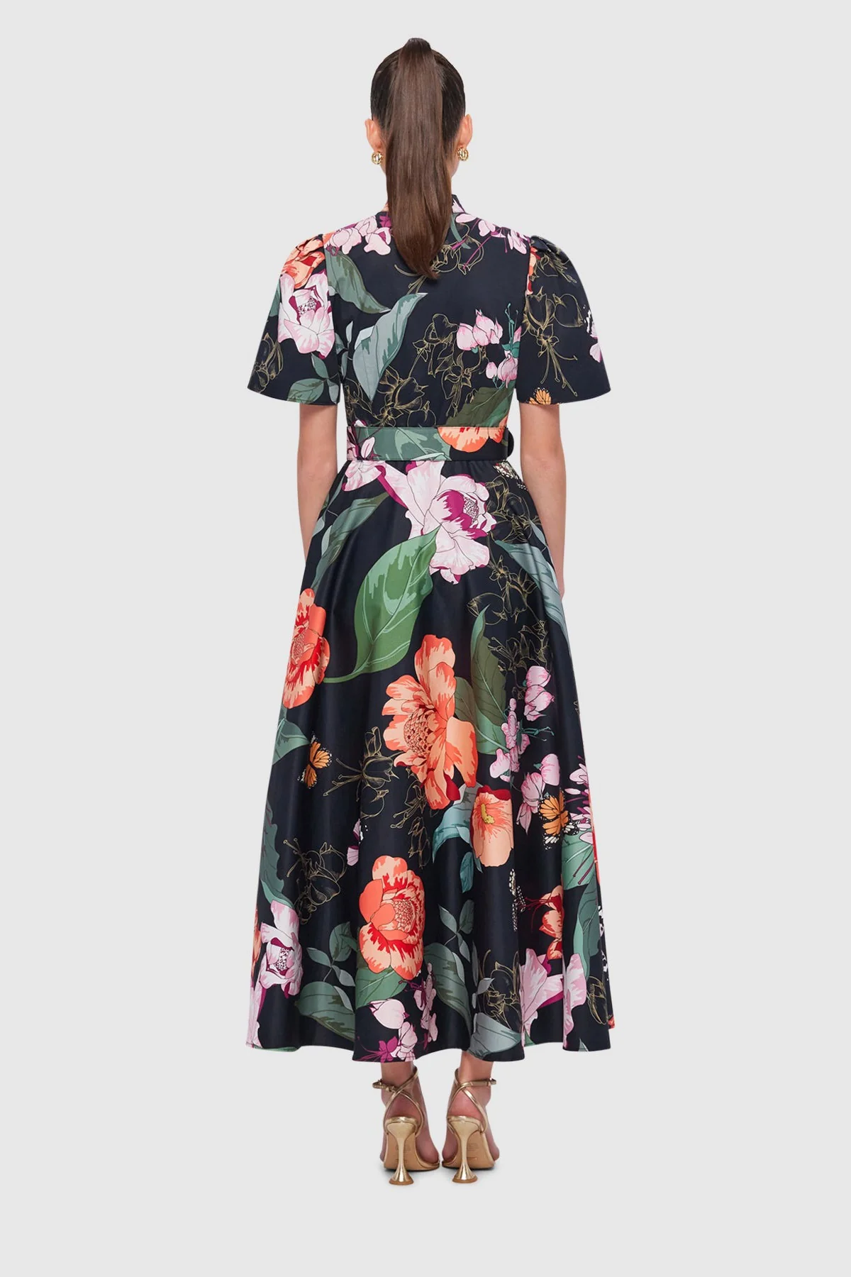 Leo Lin Bianca Short Sleeve Midi Dress - Lush Print in Black - Image 4
