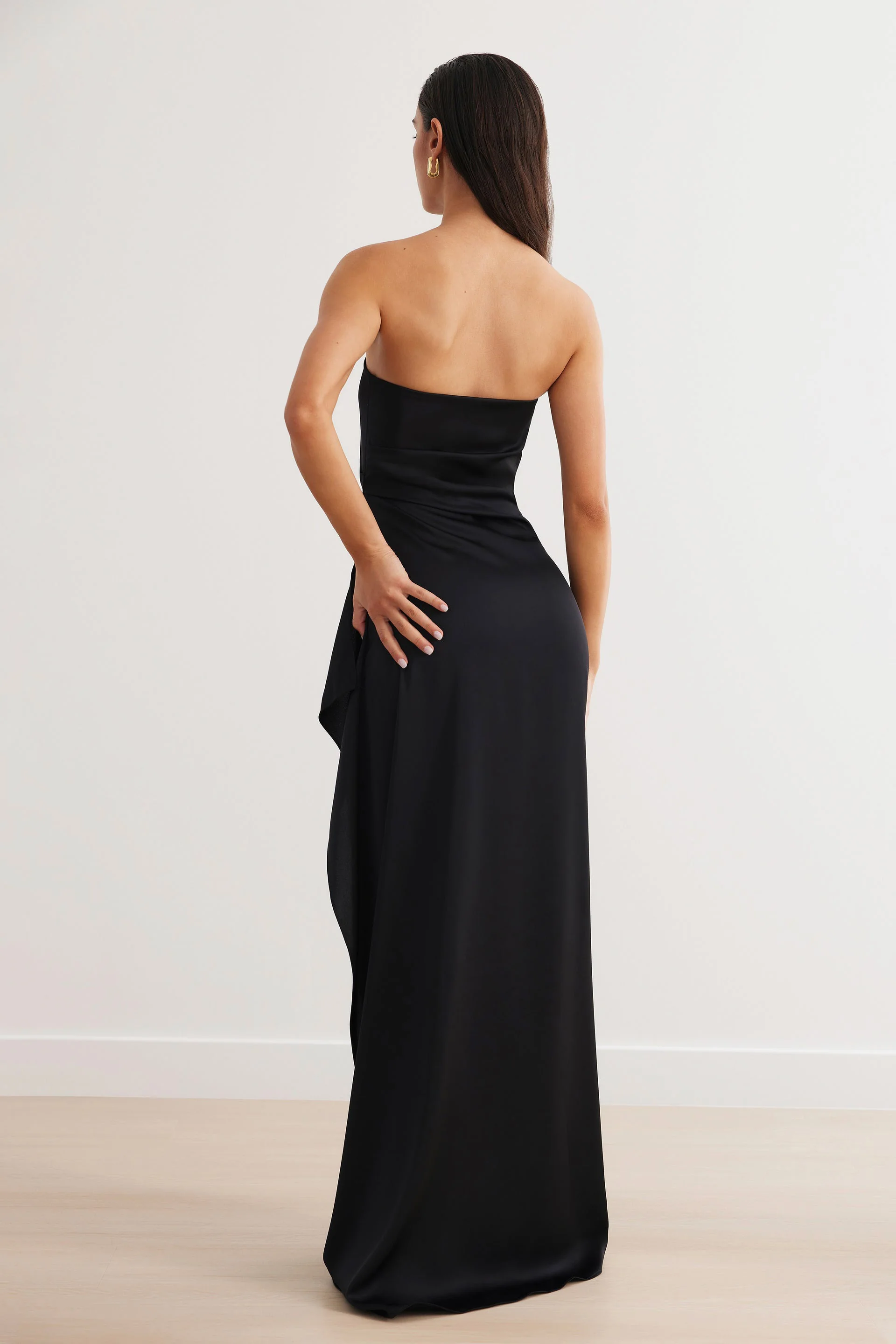 Lexi Alzira Dress - Black - Image 4