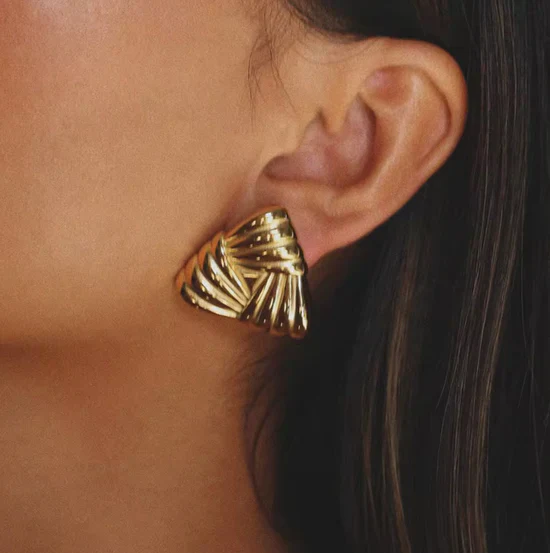 Love Her Alexandra Earrings - Gold - Image 2
