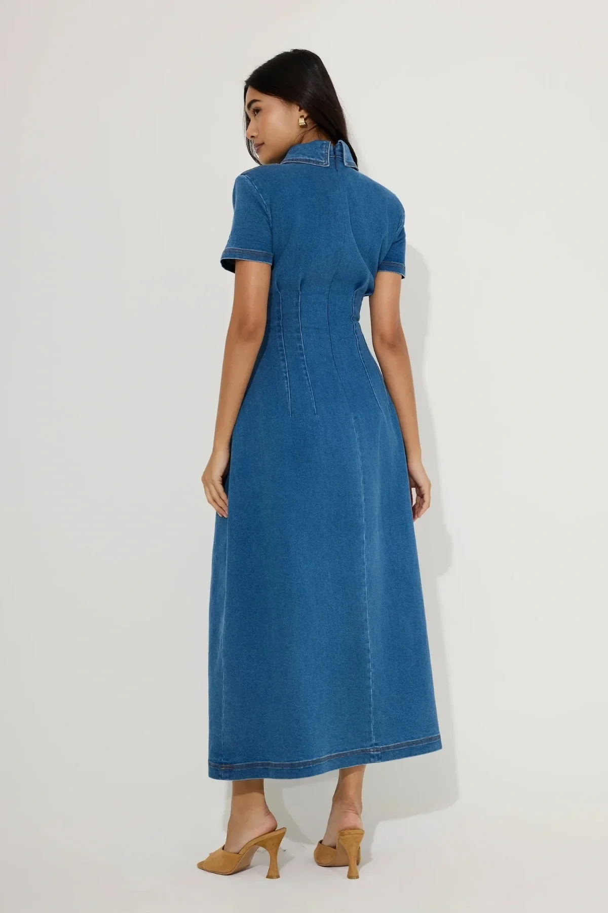 Odd Muse The Ultimate Muse Denim Collared Midi Dress - Light Blue - Image 2