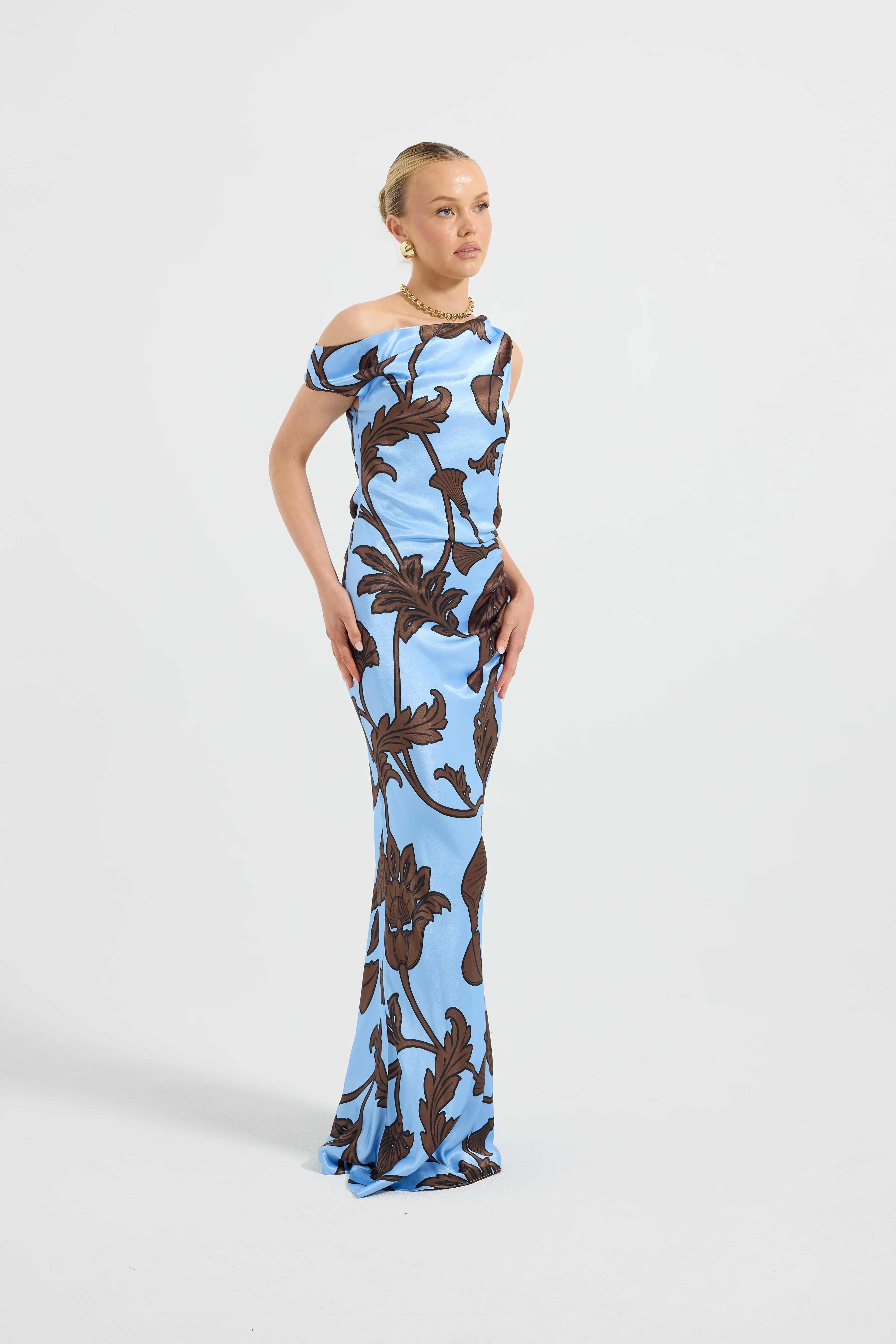 Pasduchas Luca Shoulder Maxi Dress - Blue Floral - Image 2