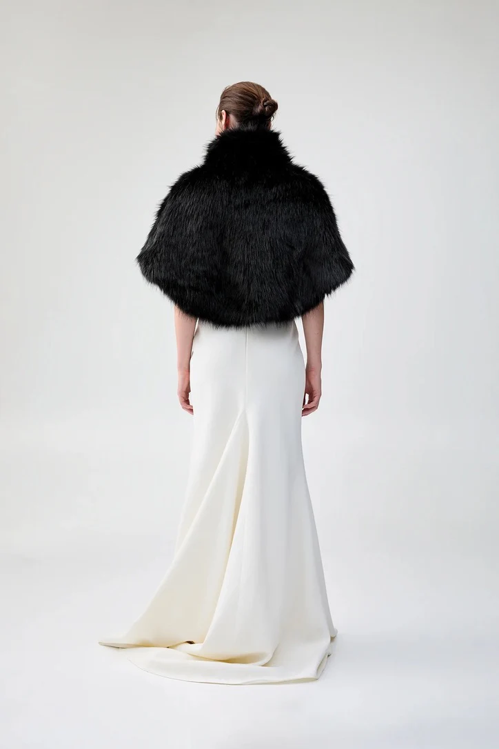 Unreal Fur Nord Cape - Black - Image 2